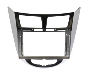 Рамка магнитолы 9.0" (цв.Серебро) для HYUNDAI Solaris, Verna, i-25, Accent 2010-2017 / DODGE Attitude 2011-2014