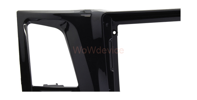 Рамка магнитолы 9.0" (цв.Глянцевый Черный) для TOYOTA Hilux, Fortuner 2005-2008 Климат