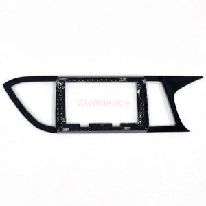 Рамка магнитолы 9.0" (цв.Глянцевый Черный) для SEAT Leon 2012+ Левый руль