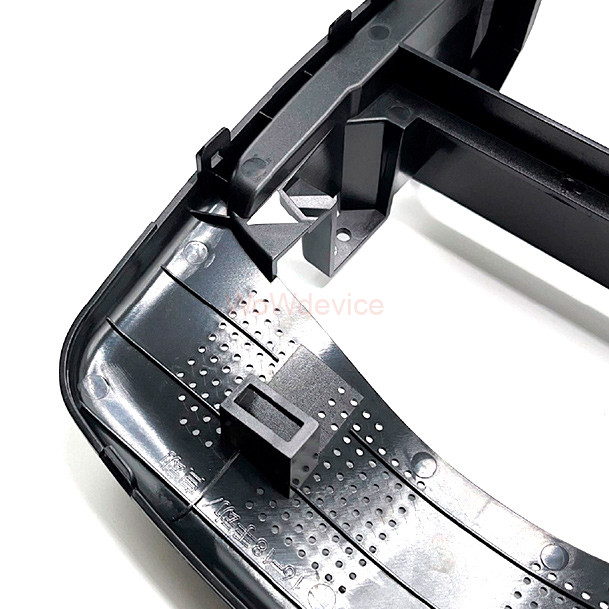 Рамка магнитолы 10.2" (цв.Глянцевый Черный) для RENAULT Clio 2012-2016 Рамка магнитолы 10.2" (цв.Глянцевый Черный) для RENAULT Clio 2012-2016