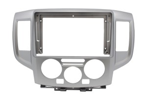 Рамка магнитолы 9.0" (цв.Серебро) для NISSAN NV200 2009+