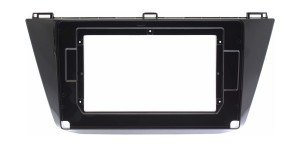 Рамка магнитолы 10.2" (цв.Глянцевый Черный) для VOLKSWAGEN Tiguan 2016+