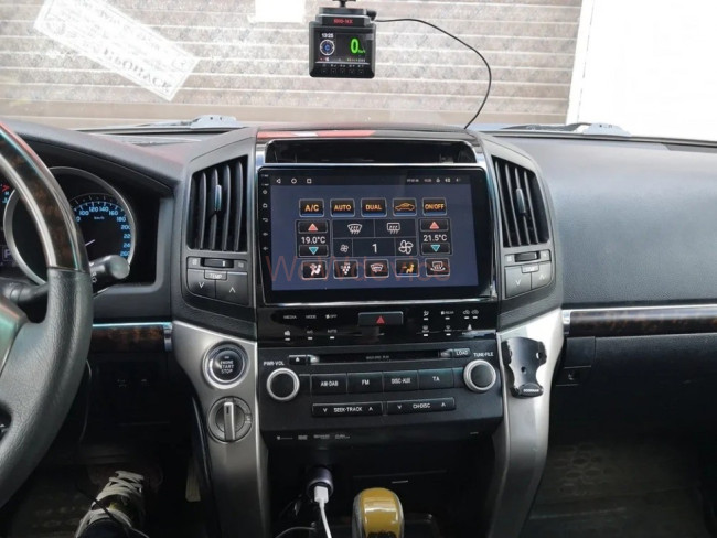 Штатная магнитола Teyes CC2L Plus 1/16 Toyota Land Cruiser 11 200 (2007-2015) Тип-A